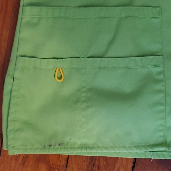 Wink scrub top - Picture 2 of 3